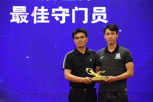 半场-U19国足1-0哥伦比亚U19 刘佳乐36秒闪击依合散扑点+精彩扑救